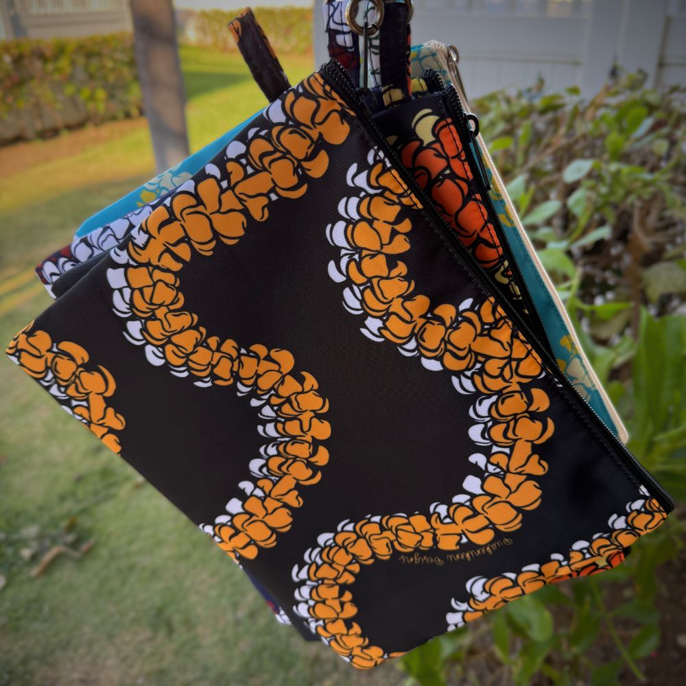 Holoholo Pouch (Kula Black & Gold)
