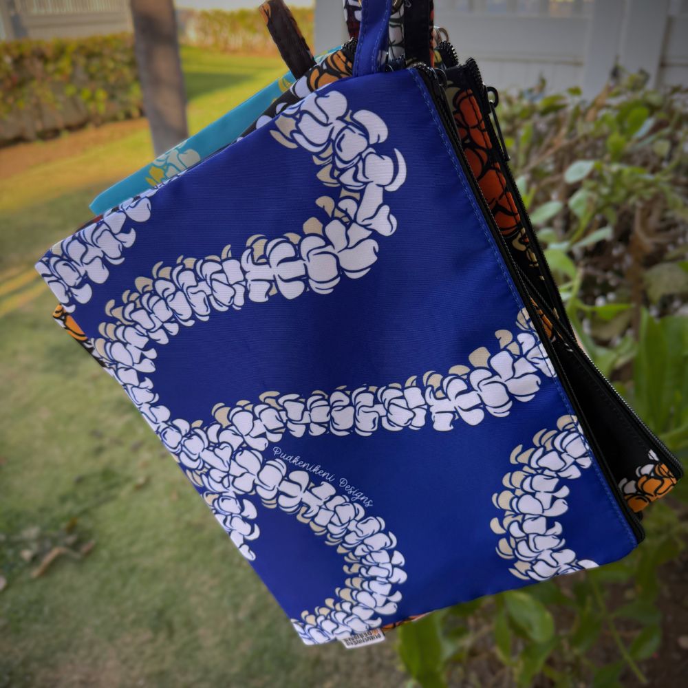 Holoholo Pouch (Kula Blue & White)