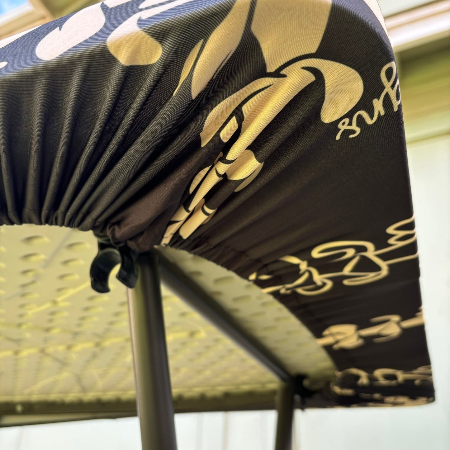 pua kenikeni lei table covers for party, with elastic, tablecloth, fitted for 6 foot table, rectangle - Beige Lei - from Puakenikeni Designs bottom view