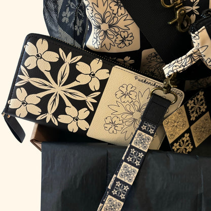 puakenikeni wallet - beige quilt - full size - Puakenikeni Designs