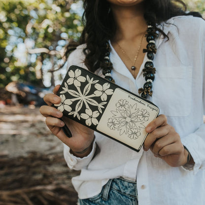 puakenikeni wallet - beige quilt - full size - Puakenikeni Designs front view model holding