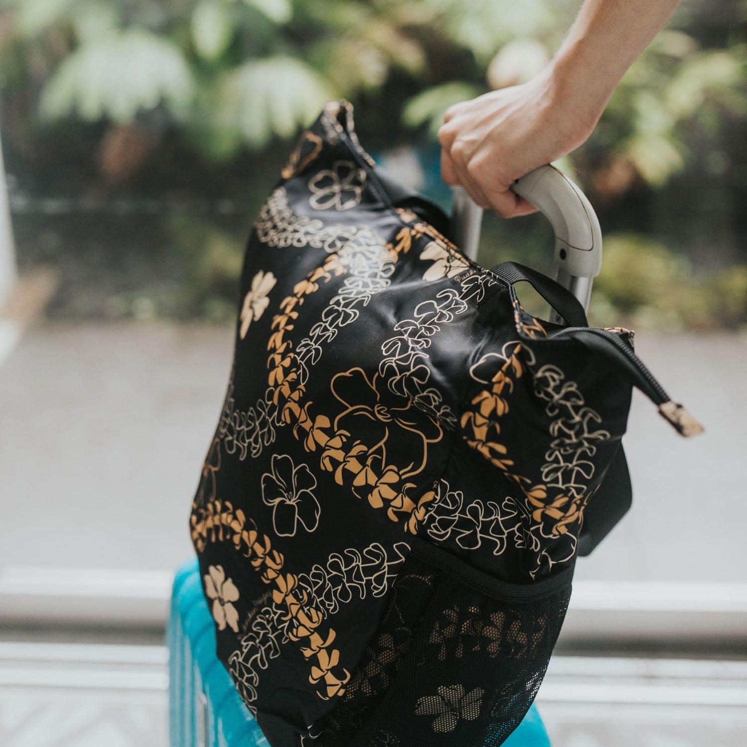 Puakenikeni Designs® | Bags, Lei T-Shirts & Subscription Boxes